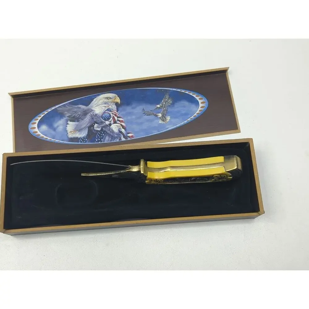 10' Eagle Pattern Handle & Blade Bud K Wildlife Collection Resin Carved Handle